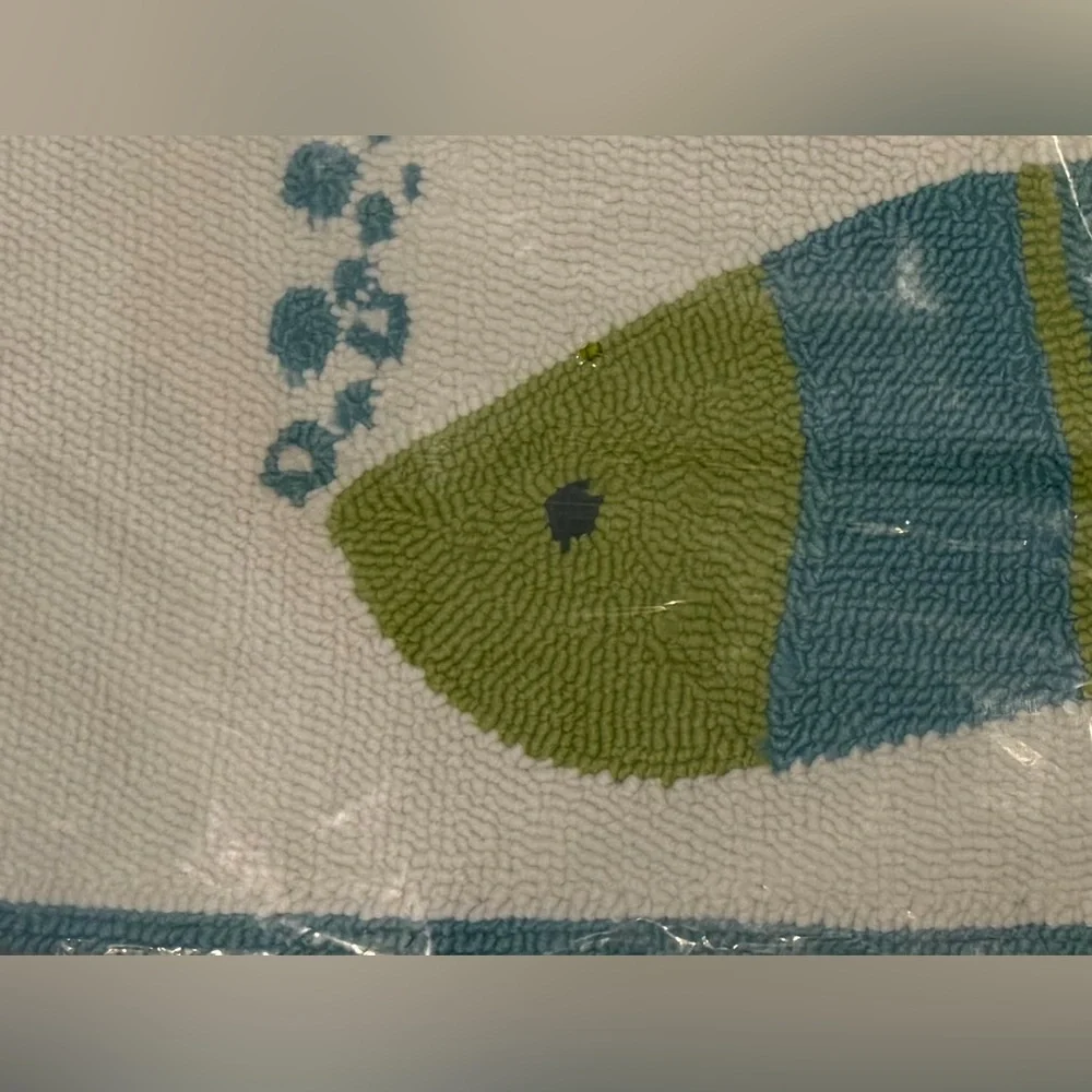 Park Designs Fabulous Fish Hooked Rug - Multicolor Fish Design 24” x 36”